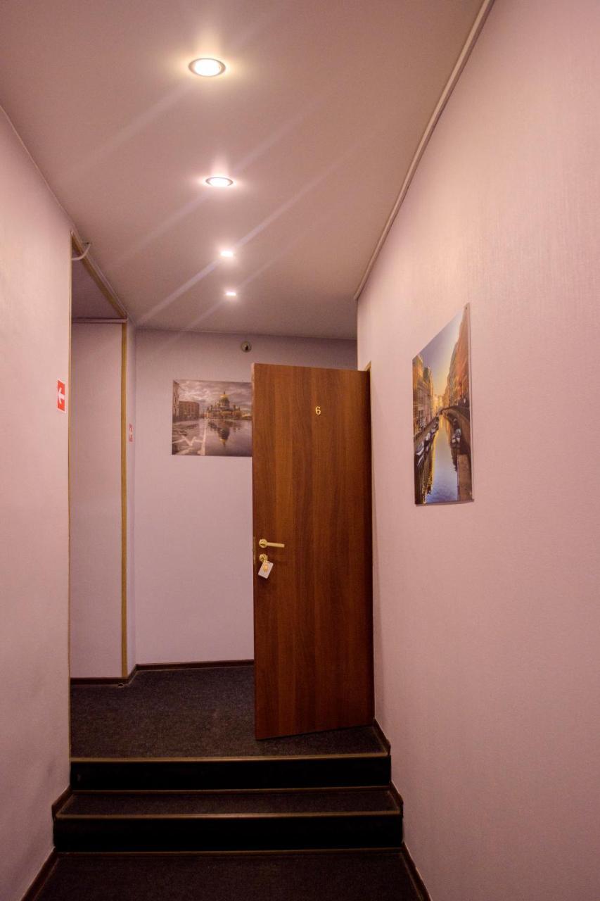 Uyut Rooms سانت بطرسبرغ المظهر الخارجي الصورة